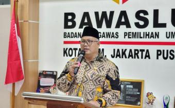 Plt. Kepala Kementerian Agama Kota Administrasi Jakarta Pusat, Robi Fadil Muhammad dalam giat penandatanganan MoU