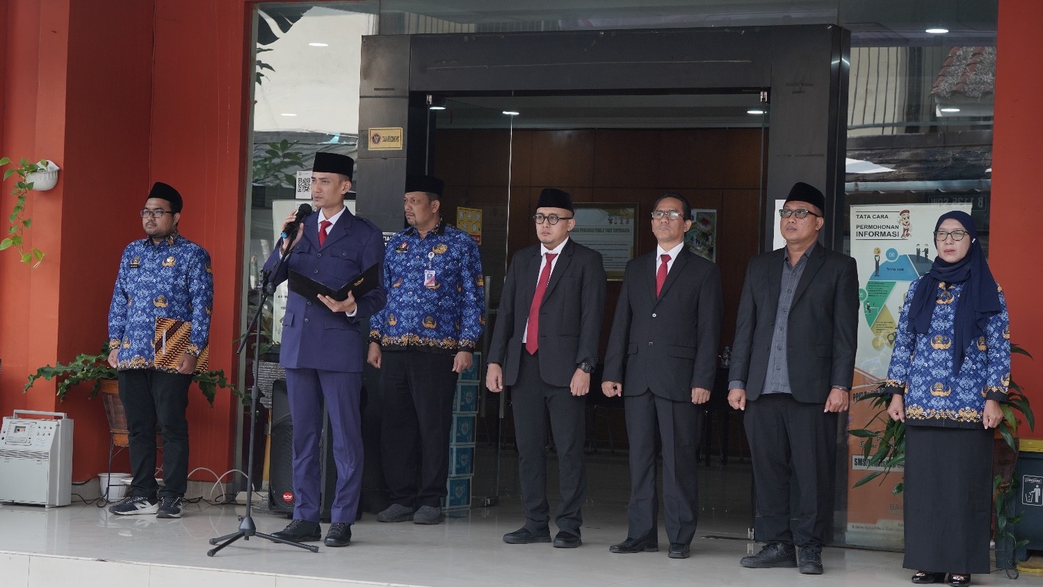 Munandar Nugraha, Ketua Bawaslu Provinsi DKI Jakarta saat memberikan arahan