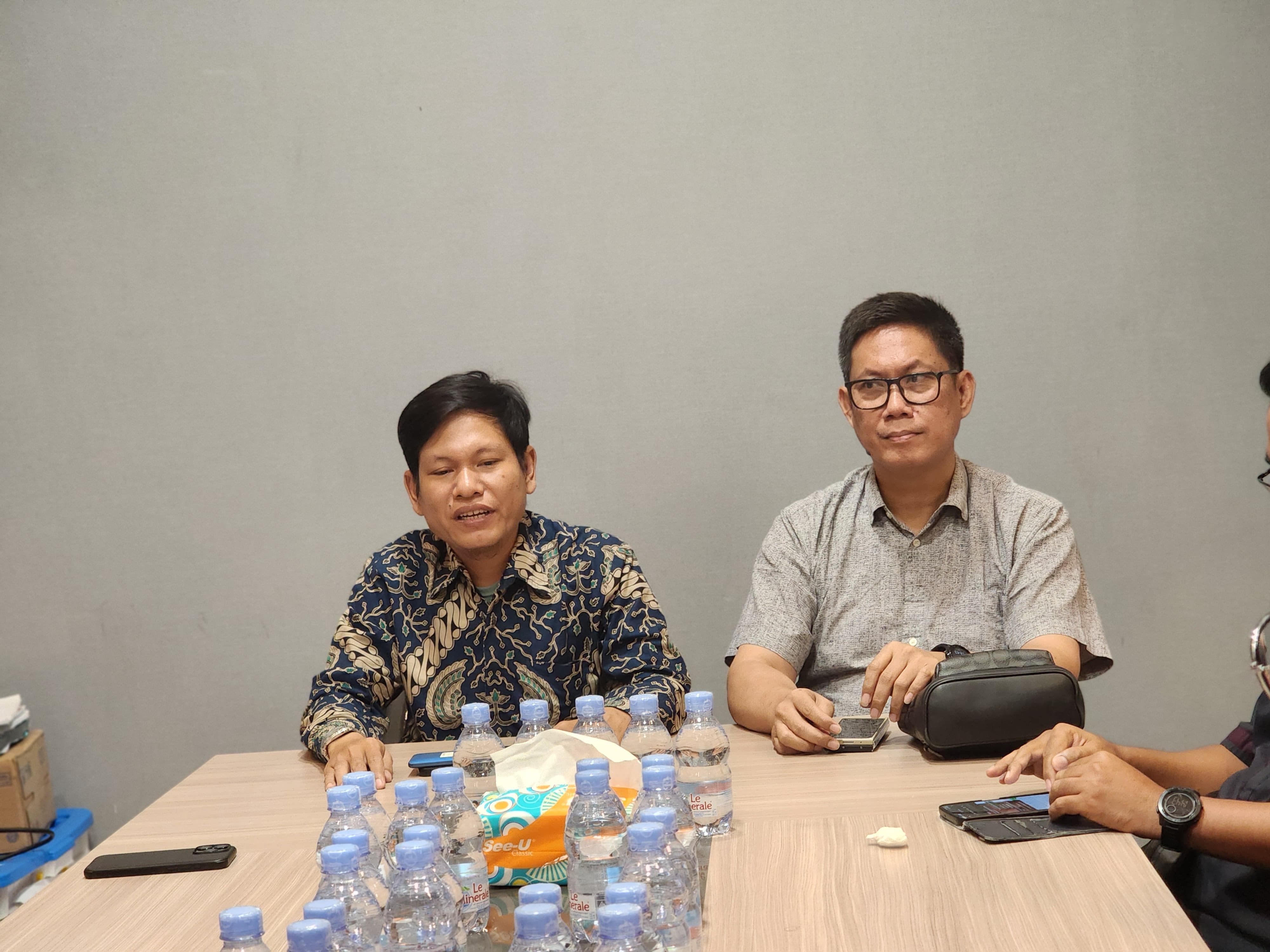 Efniadiyansyah, Ketua KPU Jakarta Pusat(Kiri) dan Christian Nelson Pangkey, Ketua Bawaslu Jakarta Pusat(Kanan).