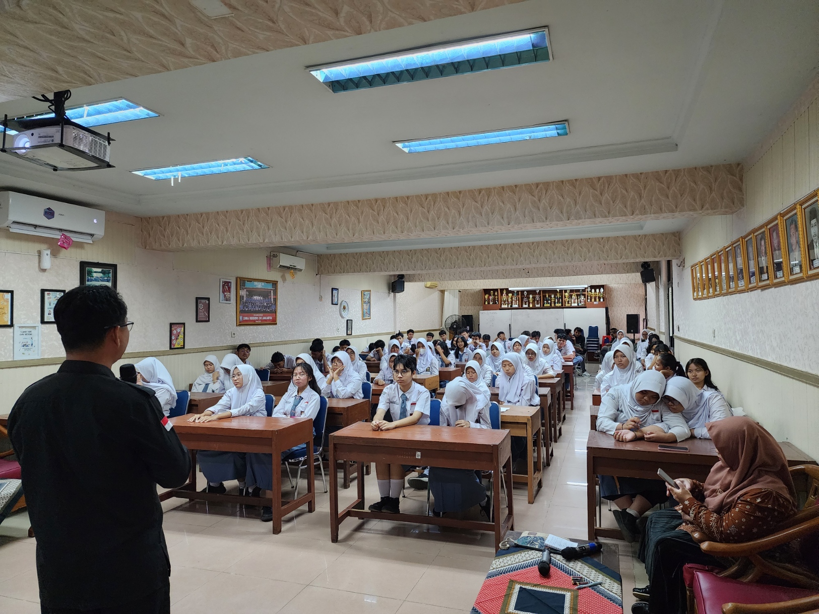 M. Halman Muhdar dalam Bawaslu Goes To School SMAN 30 Jakarta
