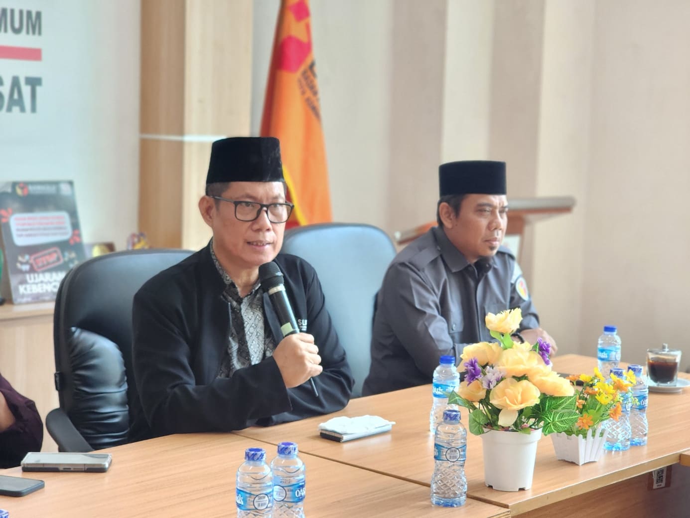 Ketua Bawaslu Jakarta Pusat, Christian Nelson Pangkey saat menegaskan pentingnya komitmen seluruh jajaran dalam membangun Zona Integritas