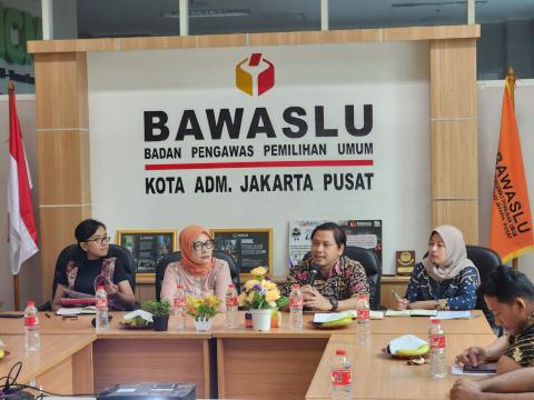 Kepala Sekretariat Bawaslu Jakarta Pusat, Yunanto Dwi Prabowo saat memberikan sambutan