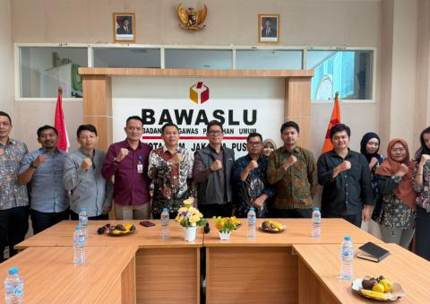 Foto Bersama dengan DPRD Kota Pangkalpinang