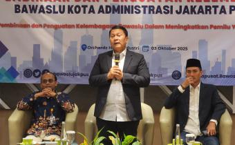 (urutan dari kiri ke kanan) Dimas Triyanto Putro , Mardani Ali Sera , Munandar Nugraha.