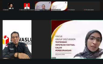 Wahidin(kiri) dalam giat Focus Group Discussion KPU Jakarta Pusat