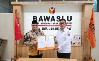 Penandatanganan MoU Antara Bawaslu Jakarta Pusat dengan Kemenag Jakarta Pusat