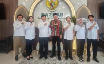 Foto Bersama Bawaslu Jakarta Pusat saat audiensi dengan Deputi I dan Deputi II BAZNAS RI