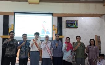 Foto Bersama dengan Duta Pengawas Partisipatif SMAN 25 Jakarta